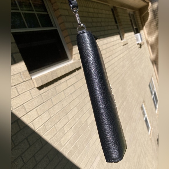 Michael Kors Black Pebbled Leather Large Zipper Wallet Wristlet Silver Hardware - Picture 8 of 17